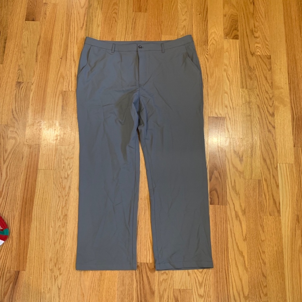 Men’s CHASE 54 golf/dress pants. Grey. Size 42x32